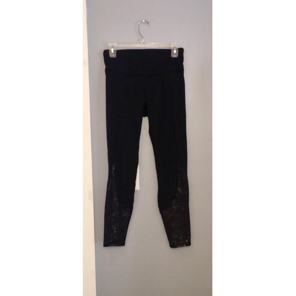 RARE ATHLETA LEGGINGS